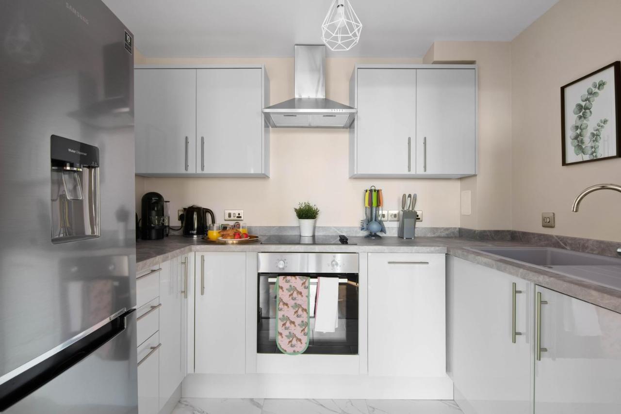 Spacious & Cosy, Netflix, Parking, Colindale Station هيندون المظهر الخارجي الصورة