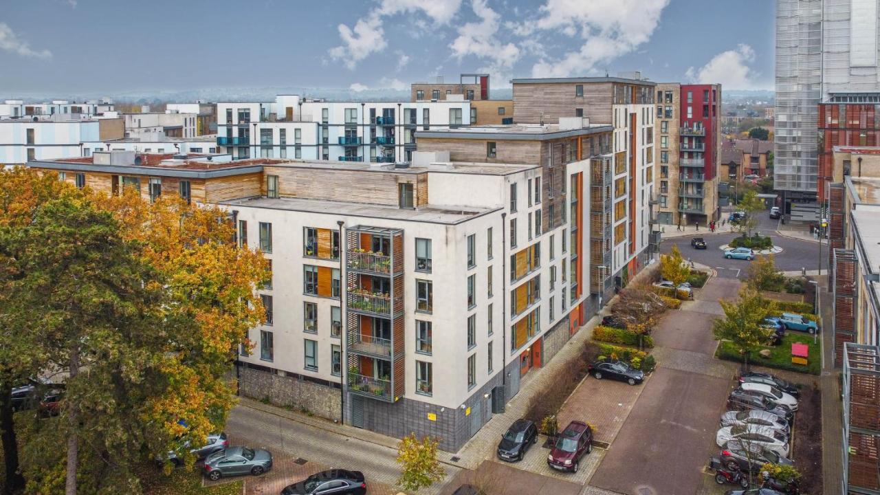 Spacious & Cosy, Netflix, Parking, Colindale Station هيندون المظهر الخارجي الصورة